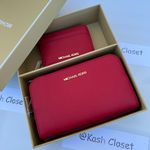 Michael Kors Giftable boxed item wallet & Travel Pouch - Bright Red Photo 2