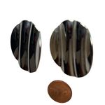 2 Pairs Of Vintage Metal Earrings Rippled Silver & Textured Silver Round Designs Photo 7