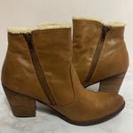 Coconuts by Matisse   brown Bozeman booties size 8 Photo 4