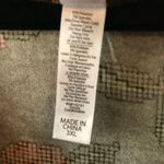 LuLaRoe Christy Tee Black w/ Pixelated Roses Sz 3X BNWT Floral V Neck Top Photo 5