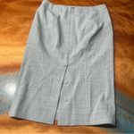 Victoria's Secret Body by Victoria Gray classic pencil skirt size 4 button embellishment Photo 2