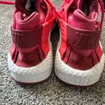 Nike Air Huarache Run Women's Shoes are a size 9. Photo 6