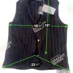 Elegant Black Button Photo 4