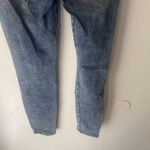 CAbi Women's Size 6 High Rise Clinch Skinny Jeans Photo 5