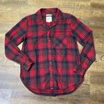 American Eagle Shirt Boyfriend Fit Flannel Red Gray Black Plaid Women's Small Photo 0