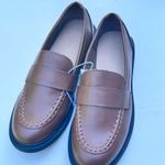 Old Navy  Women's Low Heel Preppy Style Classic Cognac Modern Penny Loafer Sz 7 Photo 3