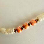 Shell and pink beaded puka necklace Photo 6