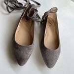 Vince Camuto  "Bevian" Grey Suede Ballet Flat Shoes Slip On Womens‎ Size 6.5 Photo 3