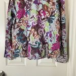 I.E Relaxed Woman’s Colorful Button Photo 7