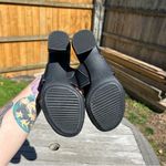 Naturalizer Genn Rhythm Black Criss Cross Strap Block Heel Sandals size 5.5 Photo 11