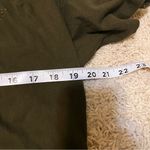 American Eagle  ACDC cropped army green tee size xs/s Photo 2