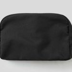 Halara  Adjustable Belt Bag Photo 0