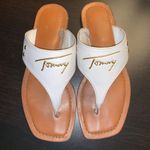 Tommy Hilfiger Tommy White Flip Flops / Sandals Photo 0