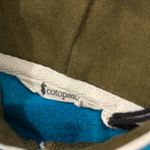 Cotopaxi  sweatshirt Photo 1