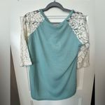 Southern Grace NWT Lace Sleeve Tshirt
Size Small Photo 1