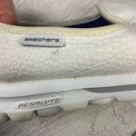 Skechers go walk slip on comfort shoes white color women size 7.5 Photo 5