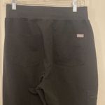 FIGS  scrubs, joggers, size small Photo 2