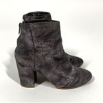 Very G charcoal gunmetal mermaid style scale block heeled boots size 8.5 Photo 2