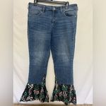 Pilcro and the Letterpress Anthropologie  Flare Flounce Floral Hem‎ Jeans Size 30 Photo 4