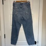 Arizona JUNIORS Highest-Rise Curvy Mom Jeans Distressed Size 9 Light Wash Denim Photo 2