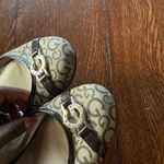 Guess  Flats SIZE 8.5 Photo 1