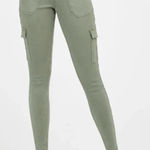 Spanx NWT Stretch Twill Ankle Cargo Pant in Soft Sage Green Size Small Photo 0