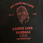 Ladies Love Vandals Graphic Tee Black Red No Face No Case Streetwear Size S Photo 1