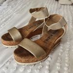 Anne Klein Shoes Photo 1