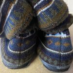 Taos Navy Sweater Knit Camping Outdoor Granola Preppy Suede Cabin Boots Size 7 Photo 3
