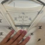 Zoe & Liv  Tee Photo 1