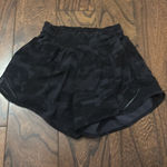 Lululemon  Shorts Hotty Hot 2.5" Black Camo High-Rise Photo 0