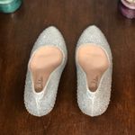 De Blossom Collection  Silver Sparkle Pumps Photo 7