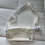 Lululemon Everywhere Belt Bag Photo 0