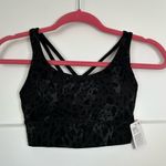 Lululemon Size 4 energy bra Photo 0