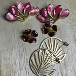 3 Pairs Of Vintage Floral Earrings 2 Enameled 1980s 1990s Goldtone Pierced Ears‎ Photo 0