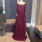 Woman’s A Photo 3