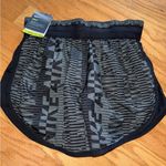 Nike NWT Dri-Fit Women’s Black Air Tempo Running Shorts Size Small CZ9400-068 Photo 2