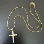 Vintage 24KGL Gold Layered Twisted Chain Rhinestone Cross Pendant Necklace 4g. Photo 8