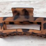 Vintage Hair Clip / Hair Claw Clip Brown Animal Print Photo 0