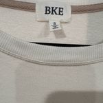 BKE  Buckle Ivory and Beige T Shirt Blouse - Size Small Photo 2