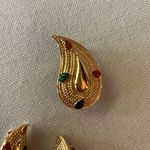 Vintage Avon Unsigned Brooch set Multiple Photo 1