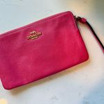 Coach  Wristlet Photo 0