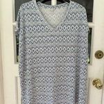 Orvis T-Shirt Women's Sz 2X Blue White Geometric Stretch Pullover Top V-neck J2 Photo 0