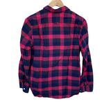Gap  red & black buffalo plaid button down shirt fitted boyfriend size medium Photo 1
