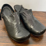 Naturalizer Women’s Back Buckle Strap Leather Leola Wedge Sandals Black Size 8M Photo 0