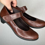 Dansko  | Mary Jane 9.5/10 Brown Flats with‎ Timeless Style 40 Photo 0