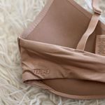 SKIMS Wireless Form Pushup Plunge Bra Clay Size 32C Photo 7