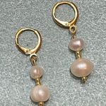 Boutique Pearl Earrings Photo 0