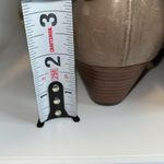 Clarks Artisan Ryla Castle Perforated Leather Wedge Pumps Women’s 10 Stone Photo 4