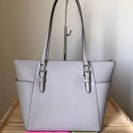 Michael Kors Set Photo 13